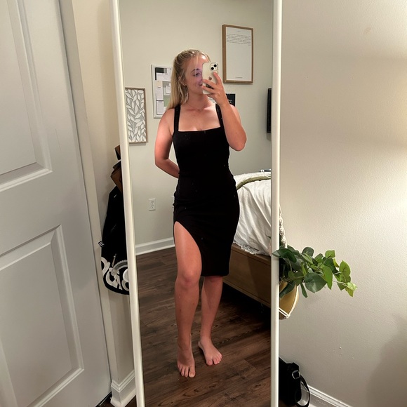 Black midi dress with slit - Picture 1 of 2